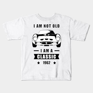 I am not Old, I am a Classic - Funny Car Quote Kids T-Shirt